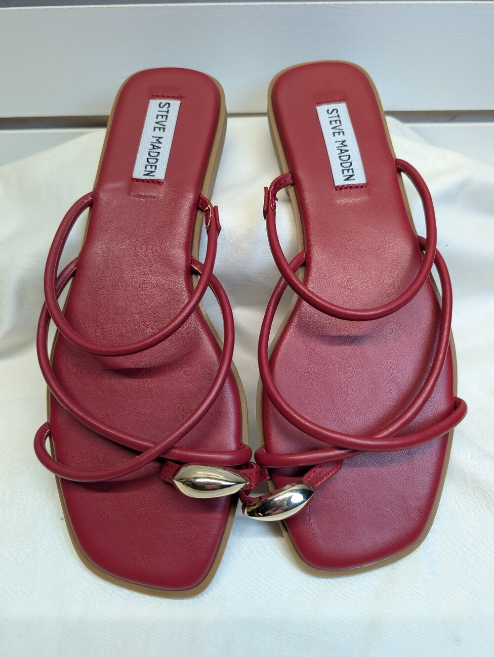 Steve Madden Anniston Red Sandal Size 9 NEW - Picture 2 of 7